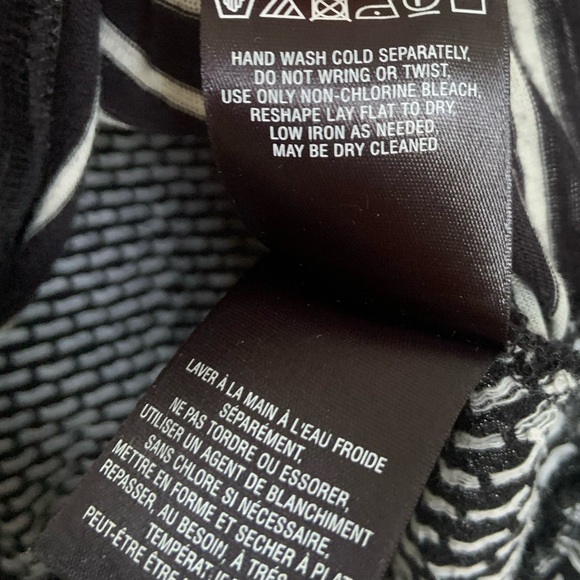 Anthro Little Yellow Button Black White Print Top M - Picture 5 of 7